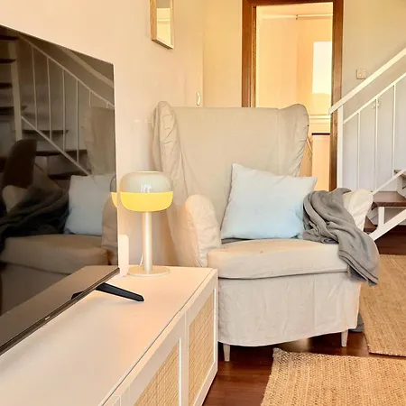 Duplex Mies De Usgo 아파트 Miengo